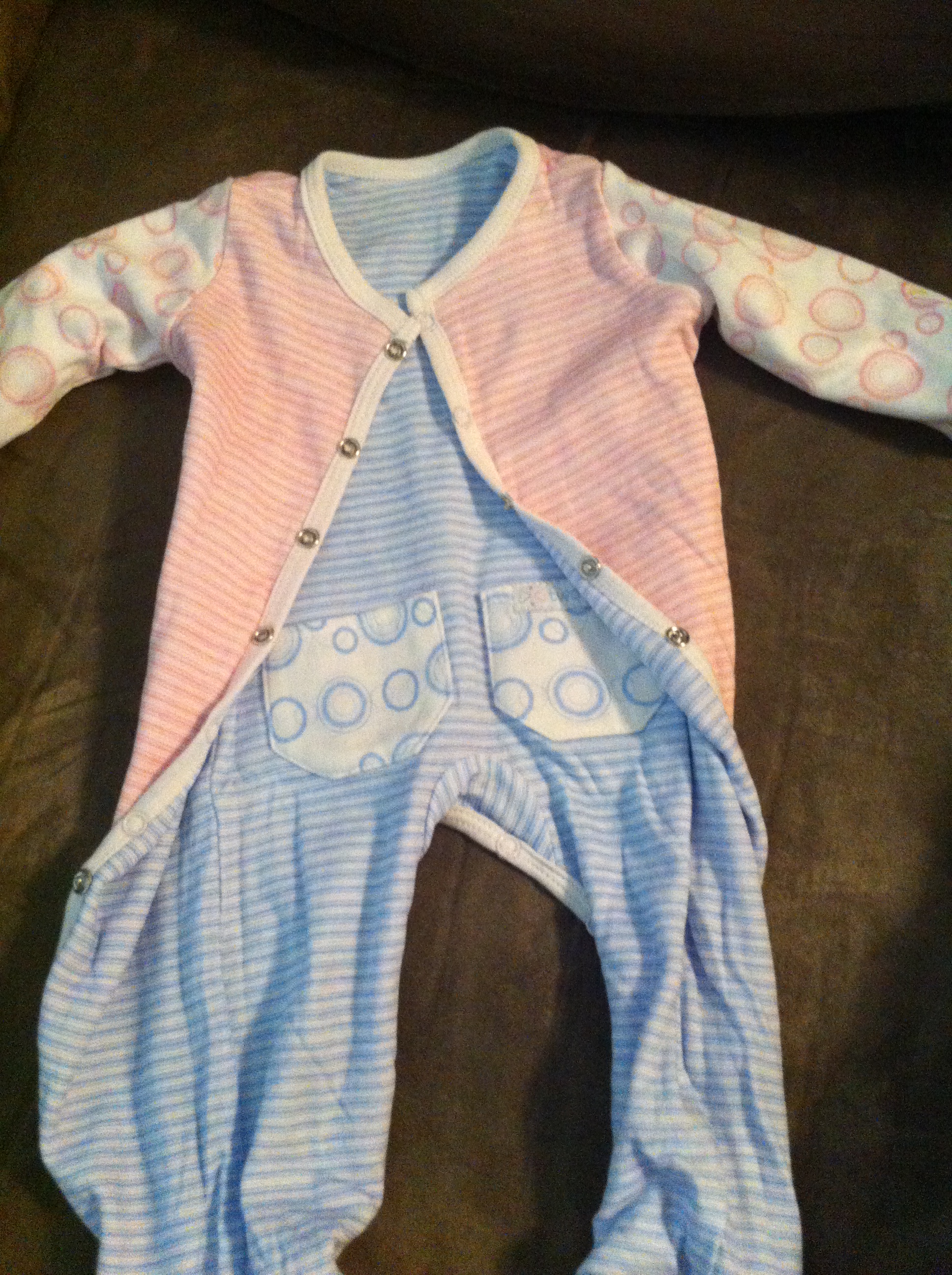 newborn outfits neutral