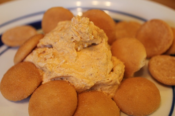 pumpkin fluff dip with mini nilla wafers