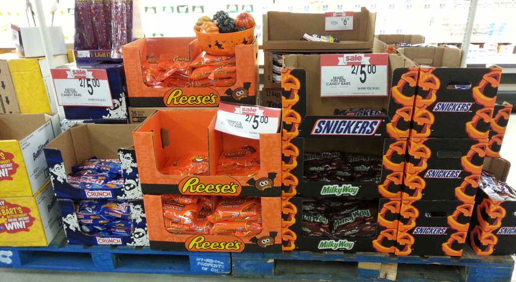 candy display at Pick 'n Save #shop