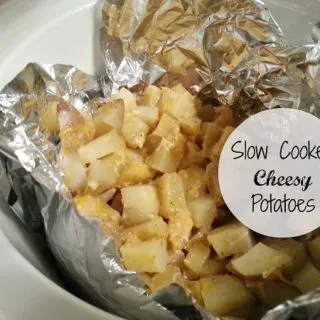 Slow Cooker Cheesy Potatoes #crockpot