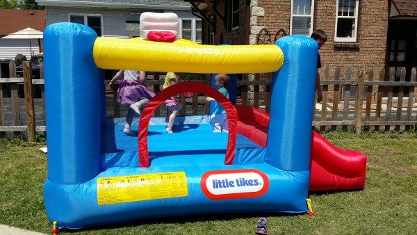 little tikes bouncer house