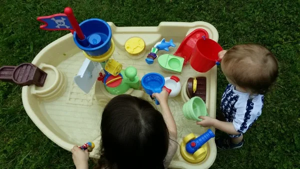 little tikes pirate water table3