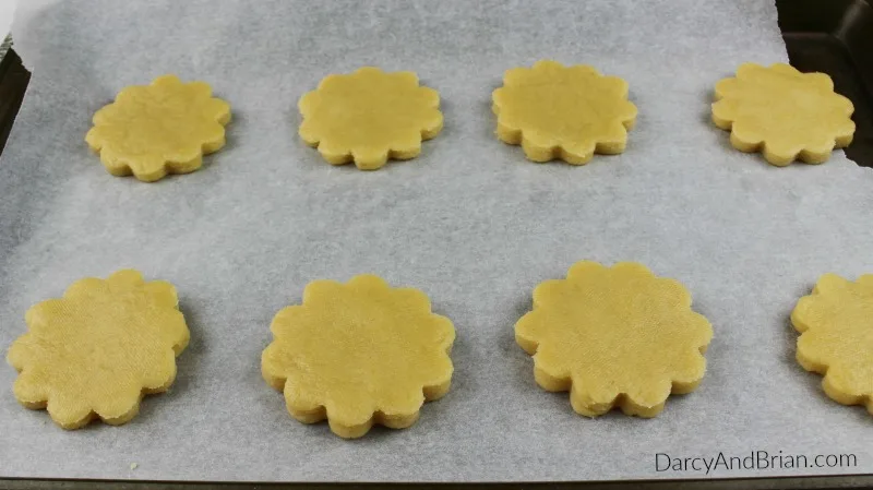 How to make easy, homemade flower sugar cookies.