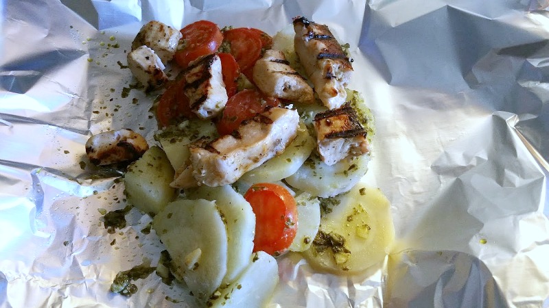 Summer is perfect for grilling and experimenting with flavors. Give your next chicken and potato grill packet an upgrade with this mouthwatering Mediterranean grill packets recipe. It tastes so good, you'll want seconds!