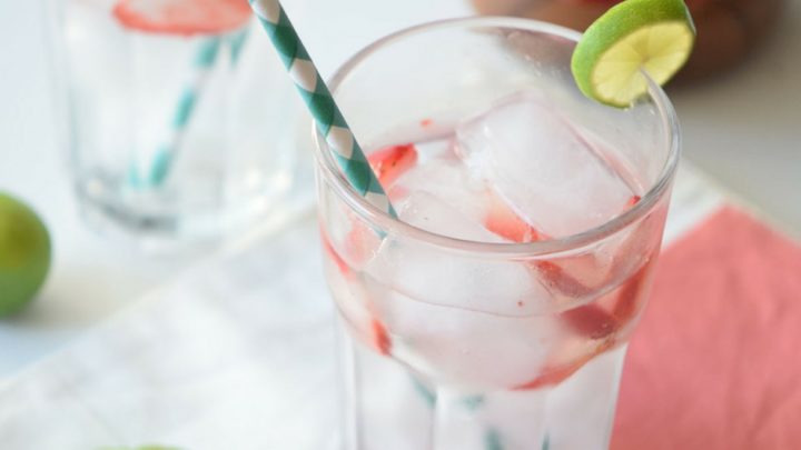 Easy And Refreshing Strawberry Lime Spritzer Drink Recipe
