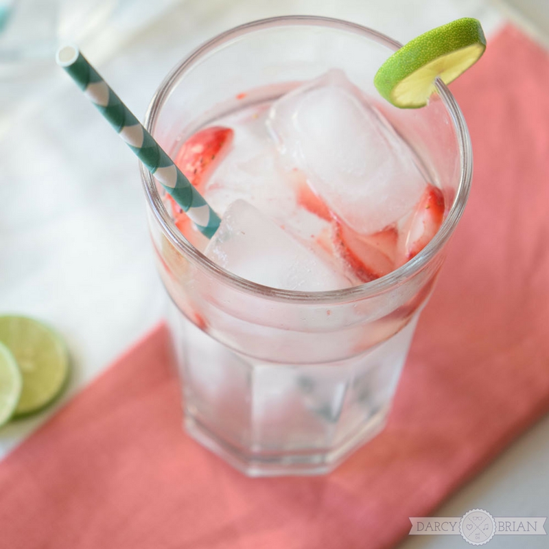 Tired of plain water, but want something different to drink? This refreshing Strawberry Lime Spritzer is a super easy non-alcoholic drink recipe. The best part? You can easy make a single drink or make more for a baby shower, girls night in, or for a birthday party.