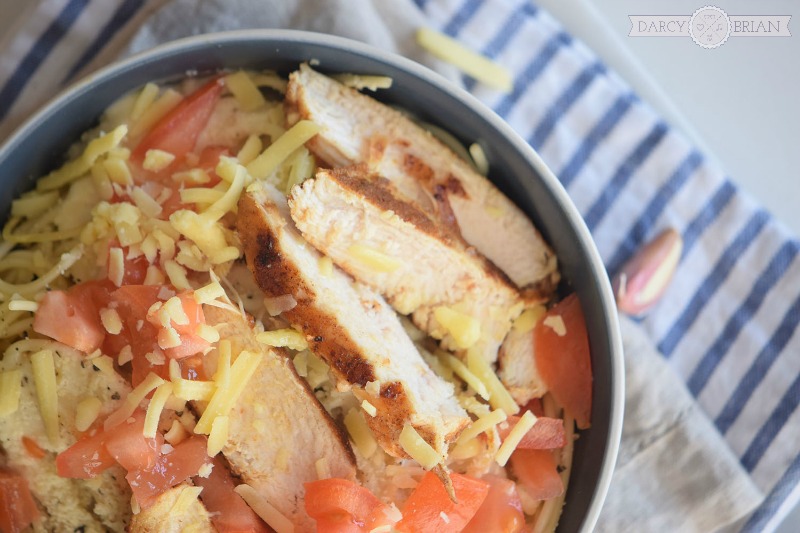 Looking for quick and easy meals to serve your family? This Cajun Chicken Pasta Recipe is an easy One Pot Meal that is ideal for your meal plan! With great flavors and minimal cleanup it's sure to be a favorite dinner recipe.