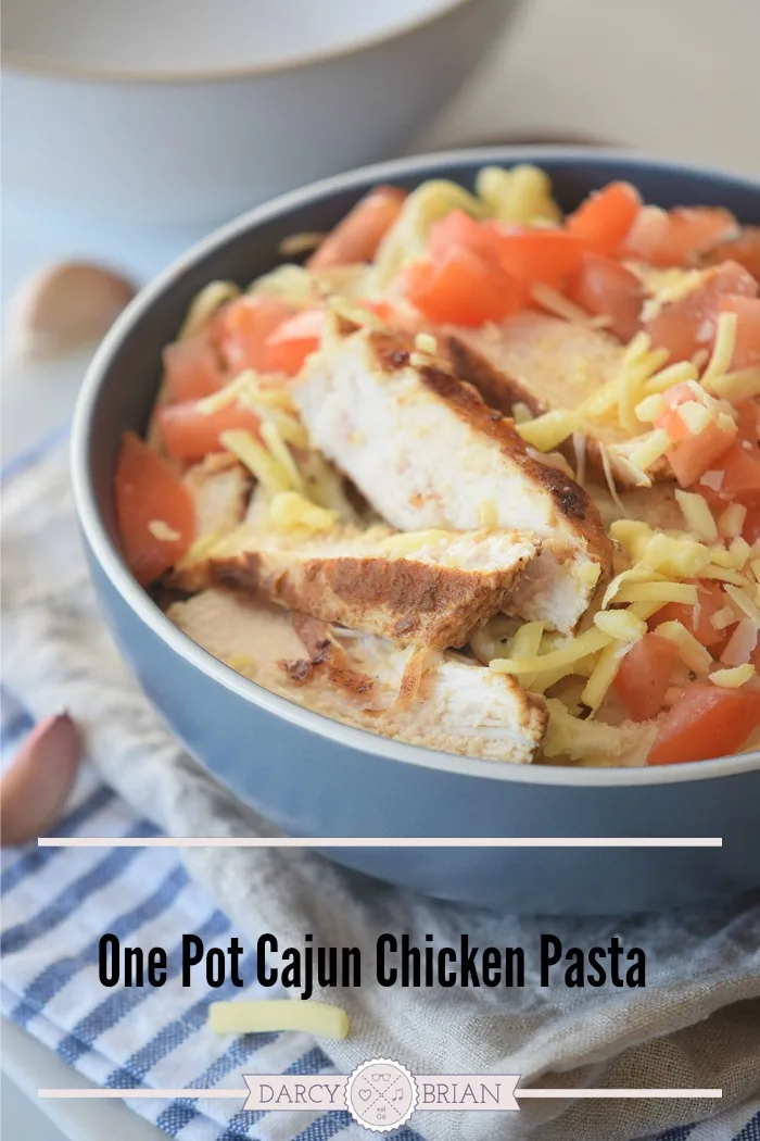 Looking for quick and easy meals to serve your family? This Cajun Chicken Pasta Recipe is an easy One Pot Meal that is ideal for your meal plan! With great flavors and minimal cleanup it's sure to be a favorite dinner recipe.