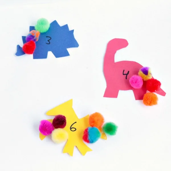 Pom pom counting activity for kids