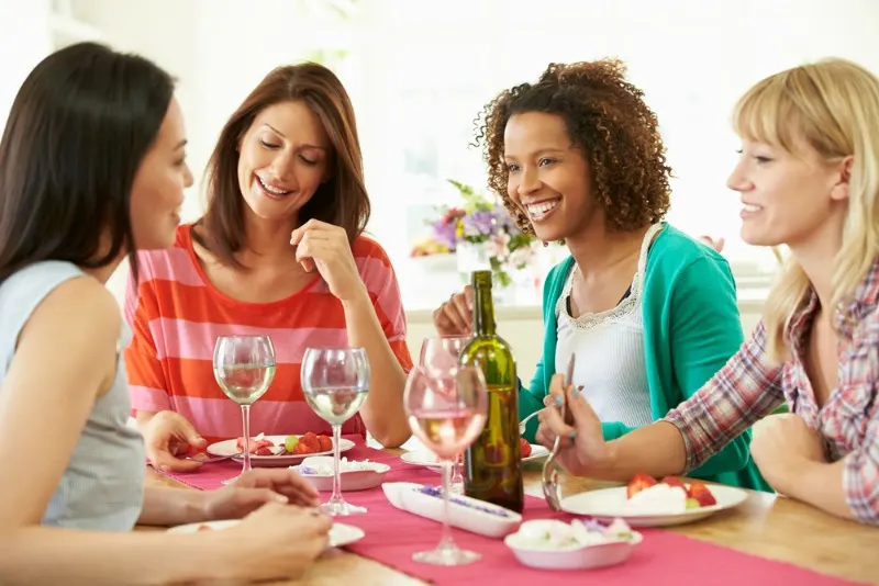 Suggestions for what to do for a ladies night or moms night in.