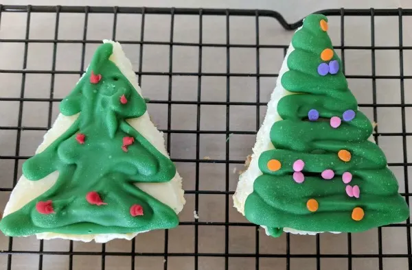 Frozen Cheesecake Christmas Trees Tutorial