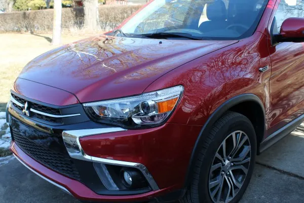 Using a portable booster in the 2018 Mitsubishi Outlander