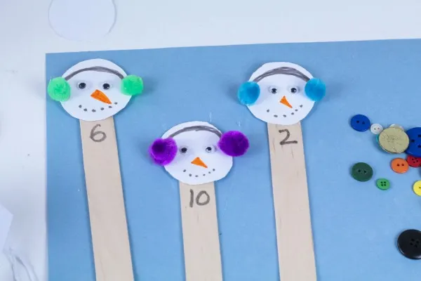 How to set up snowman counting activity for preschoolers