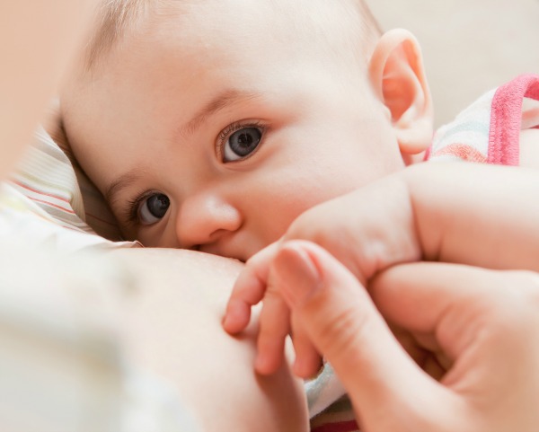 Are you planning to breastfeed your baby? Check out things this mom thought she knew about breastfeeding before she had kids, but learned she was wrong or misinformed. Learn a few breastfeeding tips before you become a new mom.