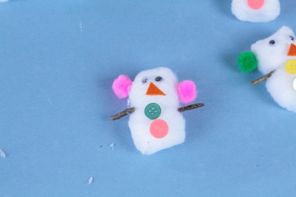 Easy Cotton Ball Snowman Craft for Kids - Taming Little Monsters