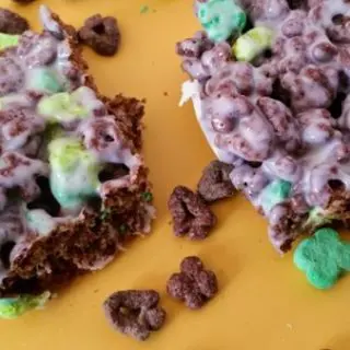 Chocolate Lucky Charms Crispy Treats Recipe