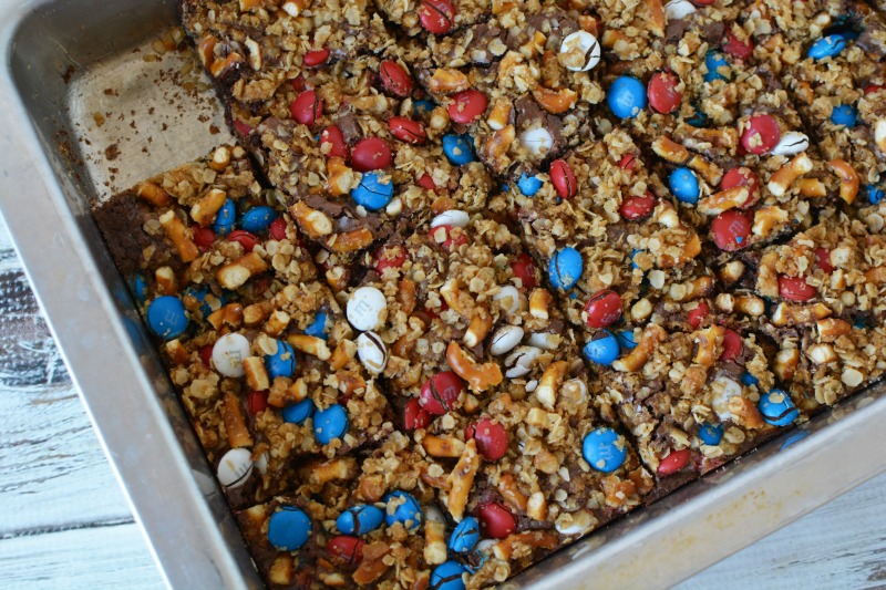 Finished patriotic pretzel m&m brownies in baking pan