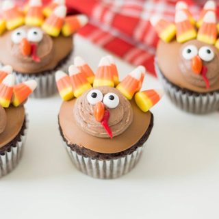 Easy Turkey Cupcakes With Chocolate Buttercream Frosting