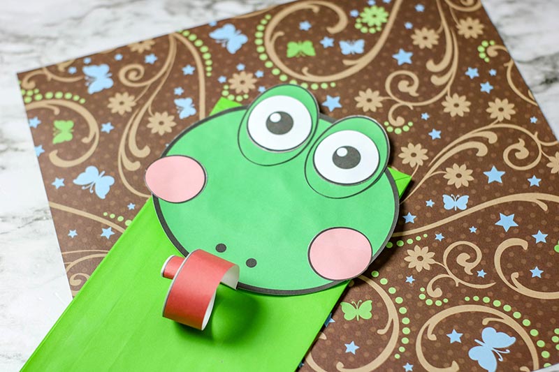 Easy & Fun Paper Bag Frog Puppet [Free Template] - Frosting and Glue- Easy  crafts, games, recipes, and fun