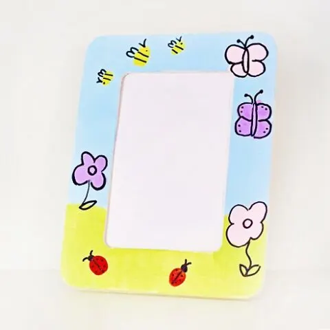 Completed painted Mother's Day frame craft for kids.